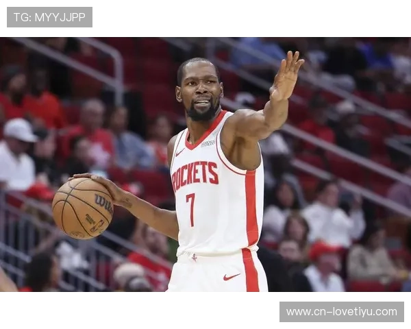 杜兰特创纪录成为火箭队史单场20分10助攻最年长球员